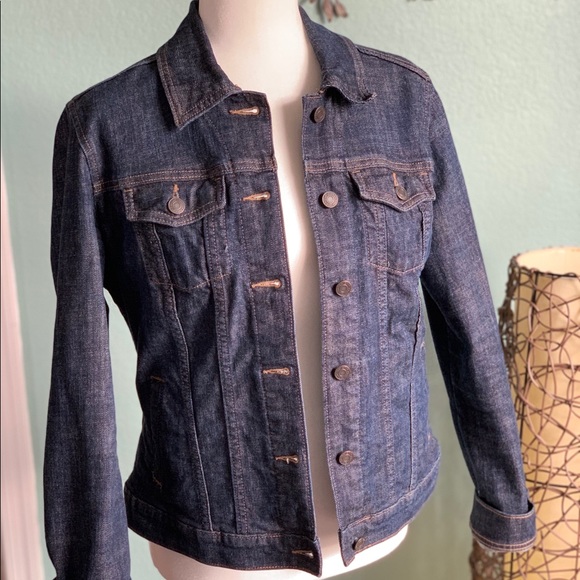 GAP Jackets & Blazers - GAP 💐 Dark Washed Denim Jacket 💐